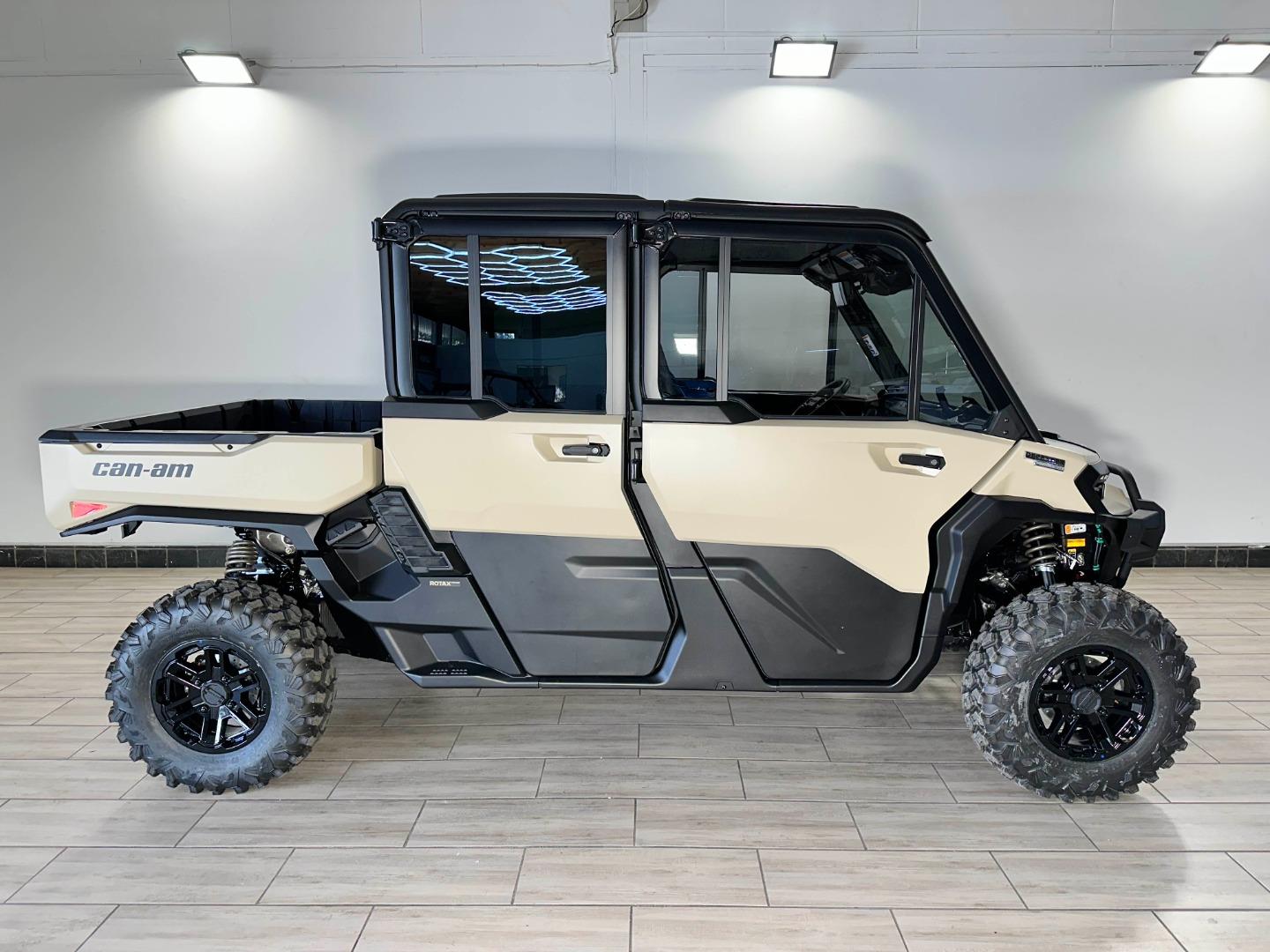 Can-Am Defender MAX Limited HD11 Side-by-side BikeworldSA