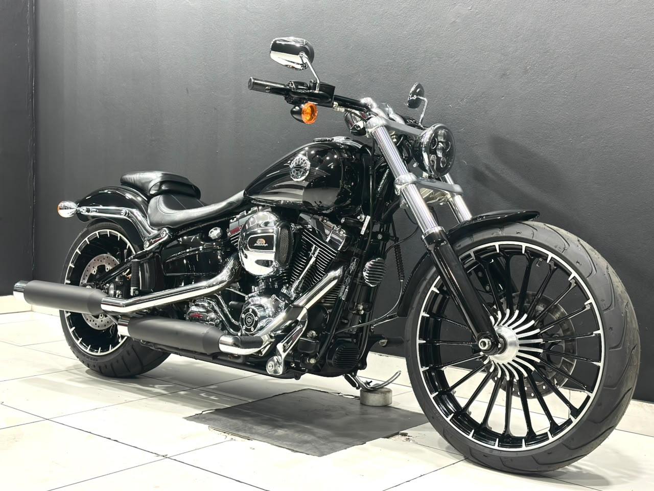 Harley-Davidson Softail Breakout