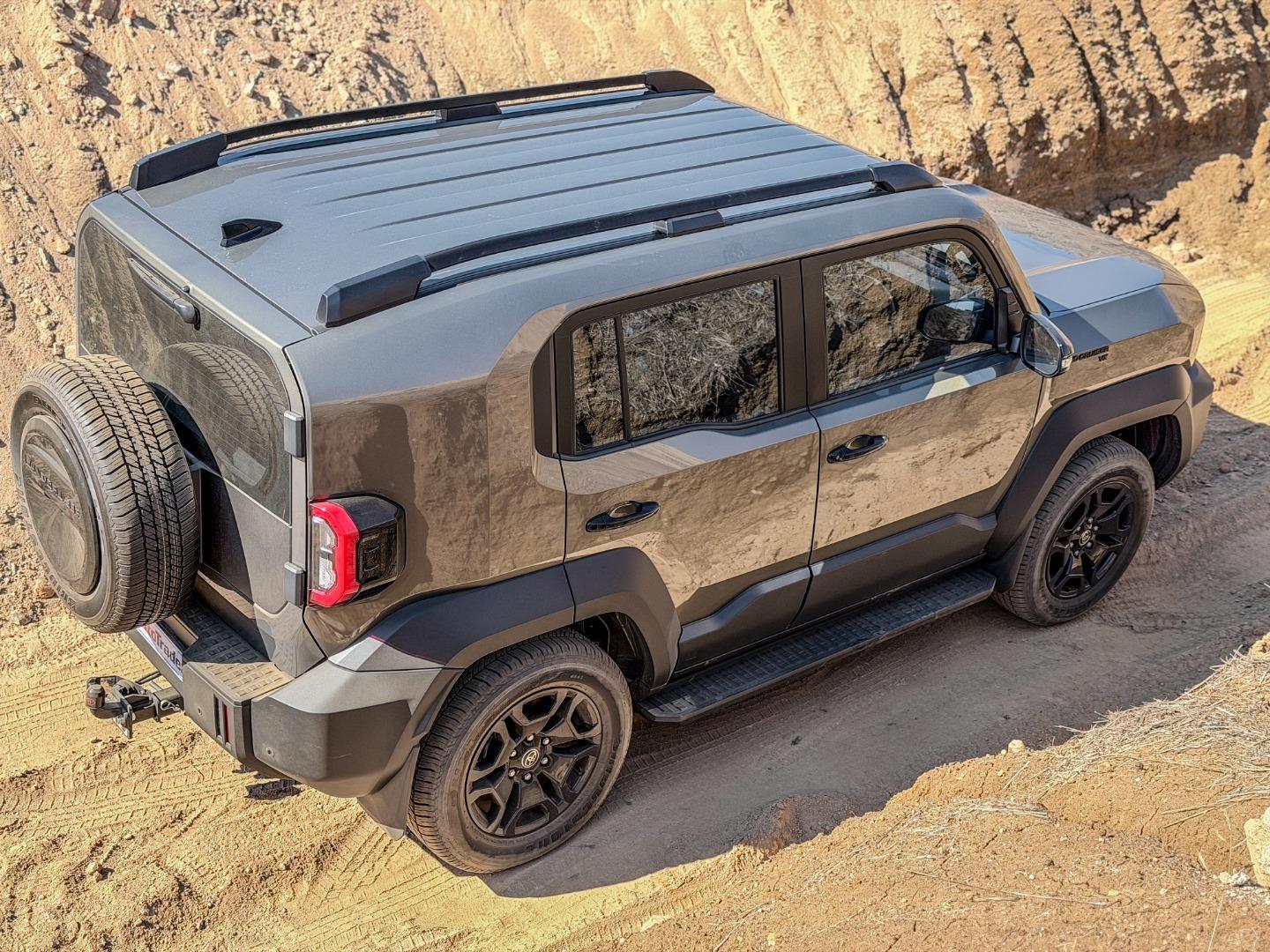 Toyota Land Cruiser FJ