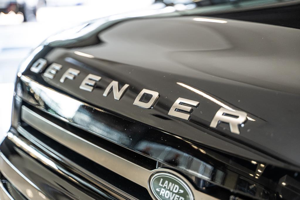Land Rover Defender 110 D300 X-Dynamic HSE Auto Investments North Coast