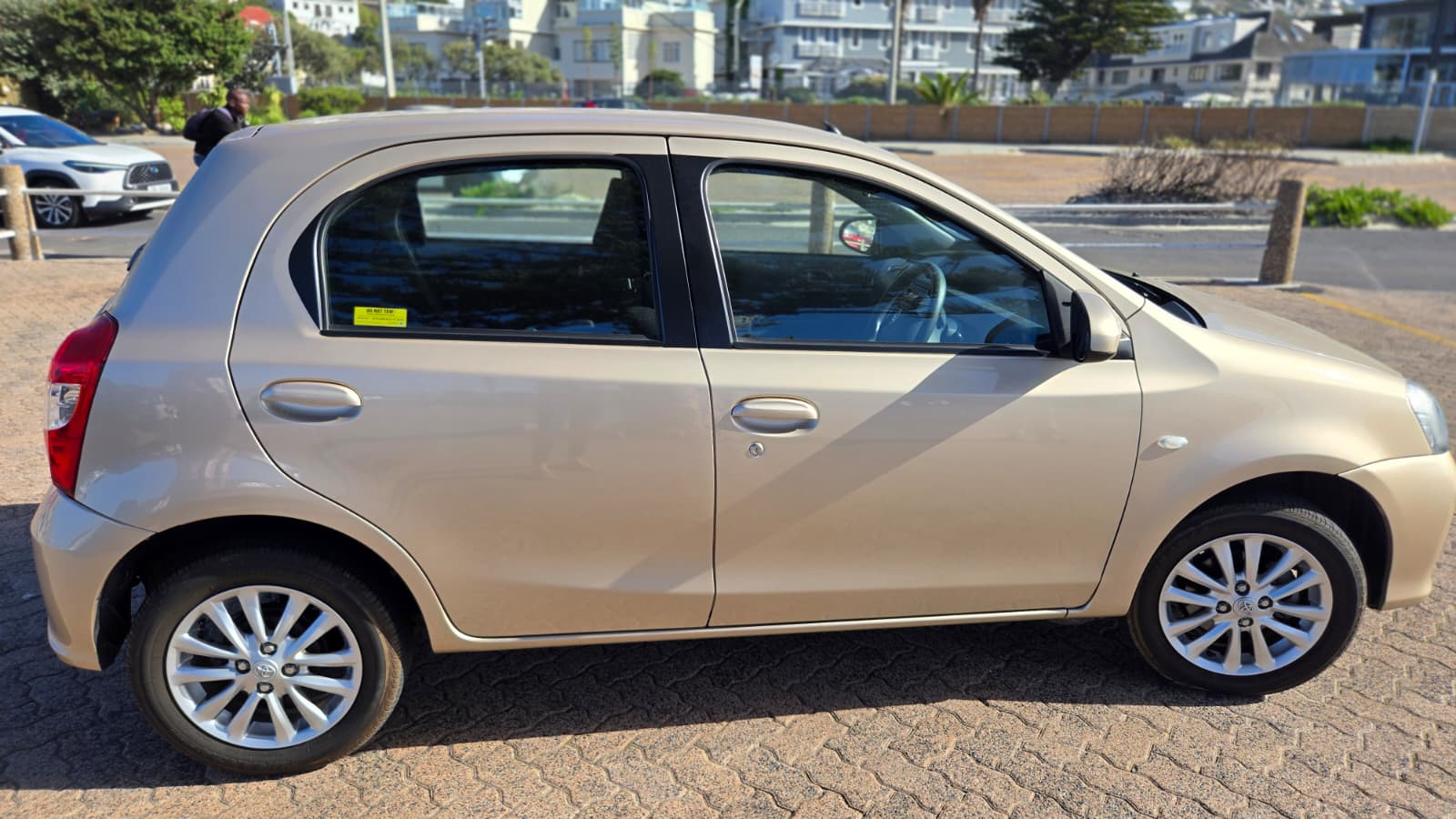 Toyota Etios hatch 1.5 Sprint