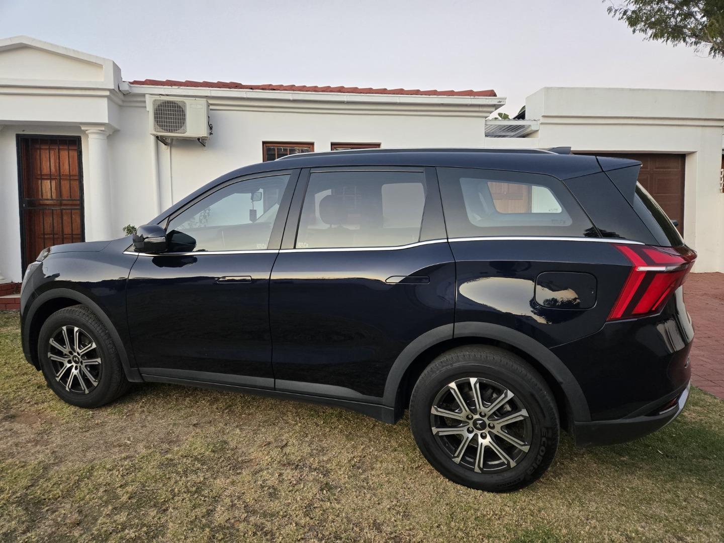 Mahindra XUV700 2.0T AX7 L