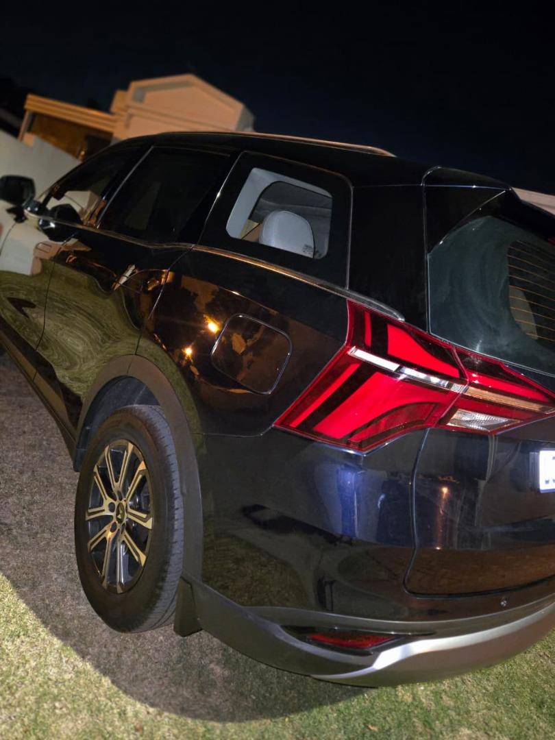 Mahindra XUV700 2.0T AX7 L