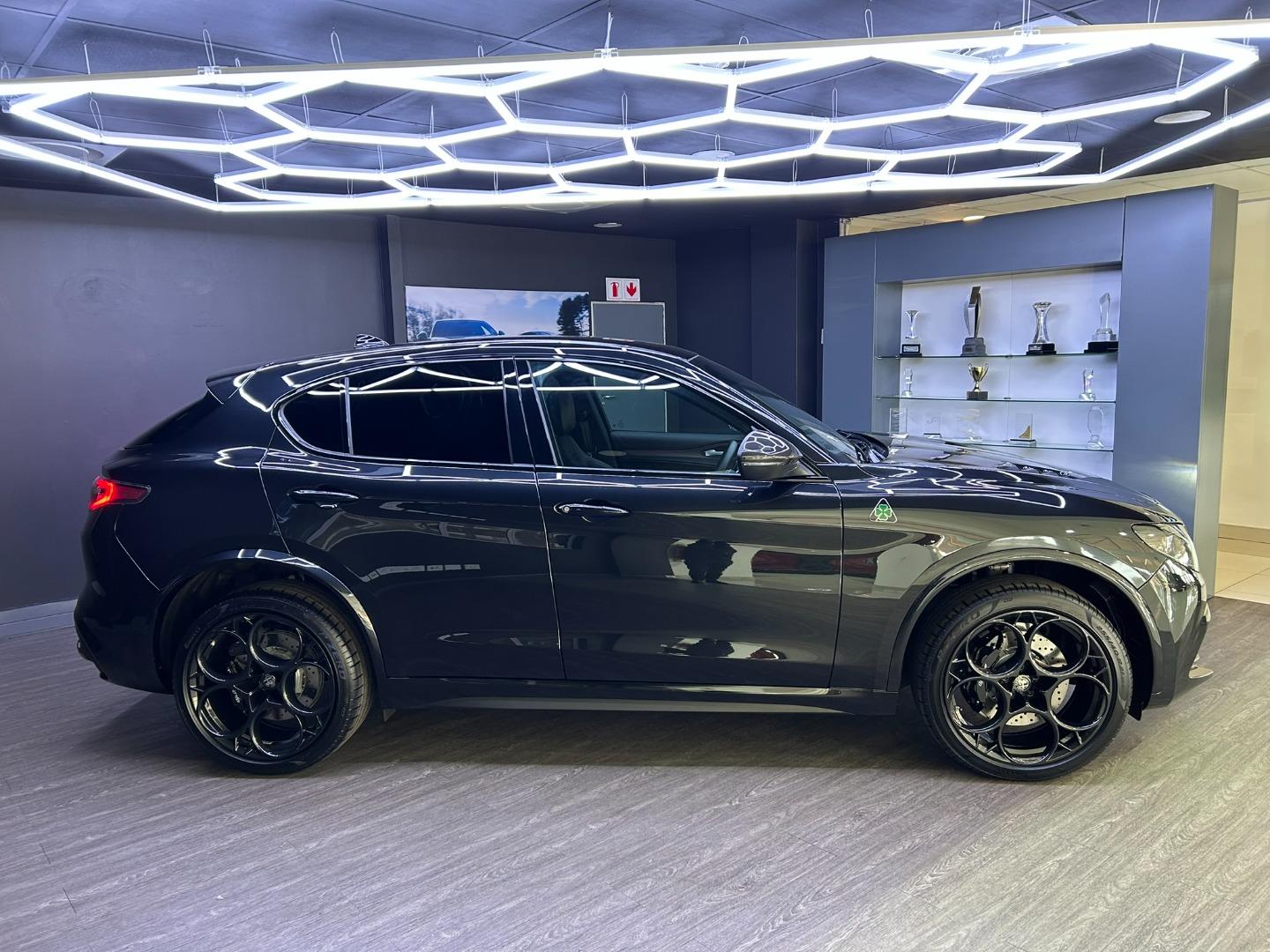 Alfa Romeo Stelvio Quadrifoglio Q4 Super Sport Arnold Chatz Cars New
