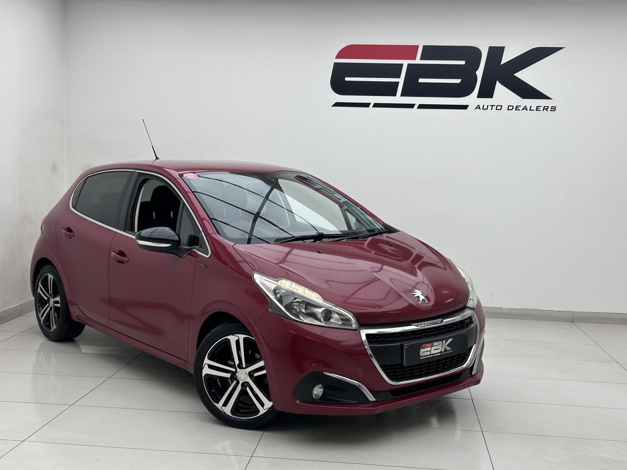 Peugeot 208 1.2T GT Line EBK Main Street