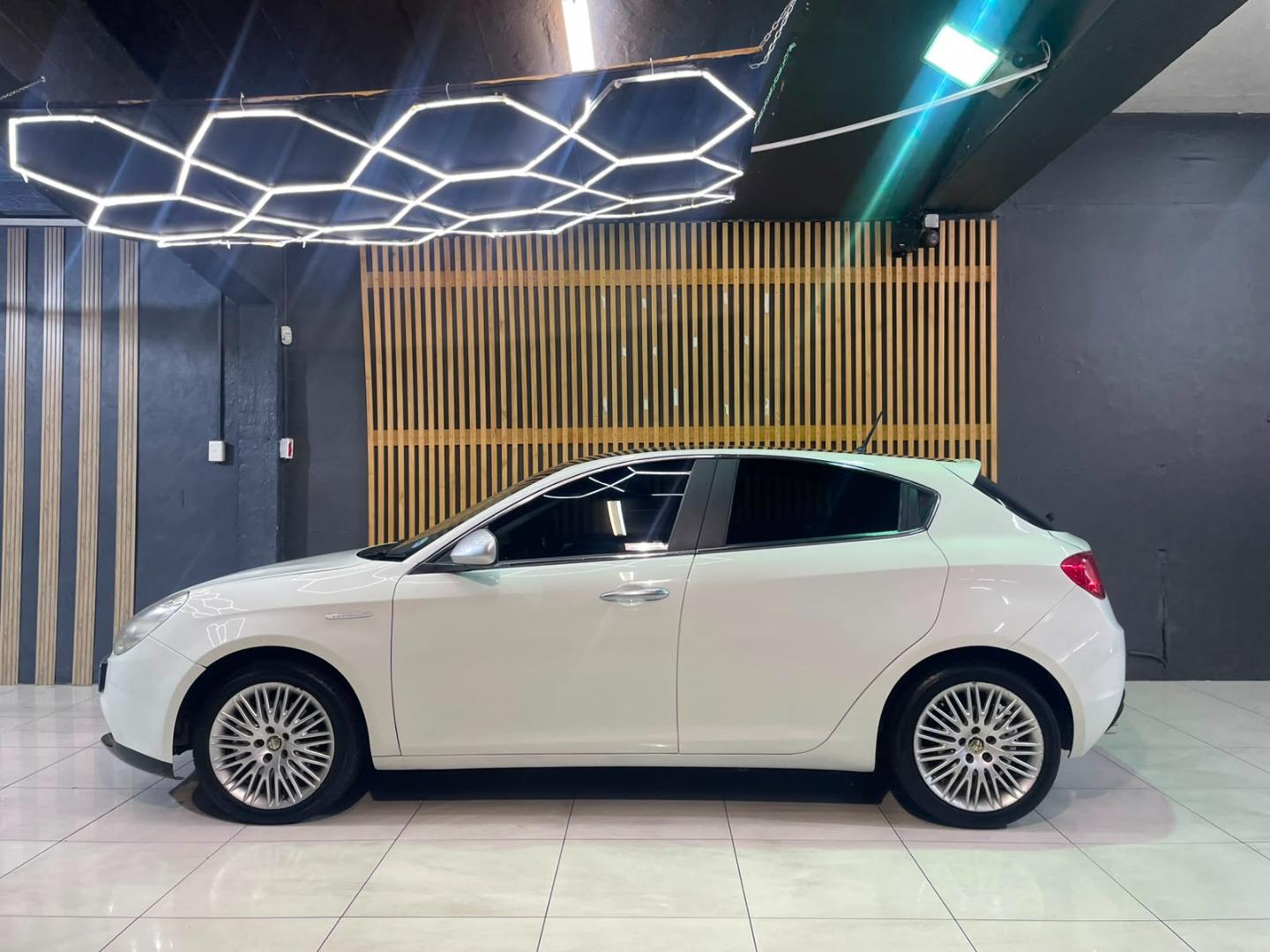 Alfa Romeo Giulietta 1.4TBi Distinctive Durban Carz