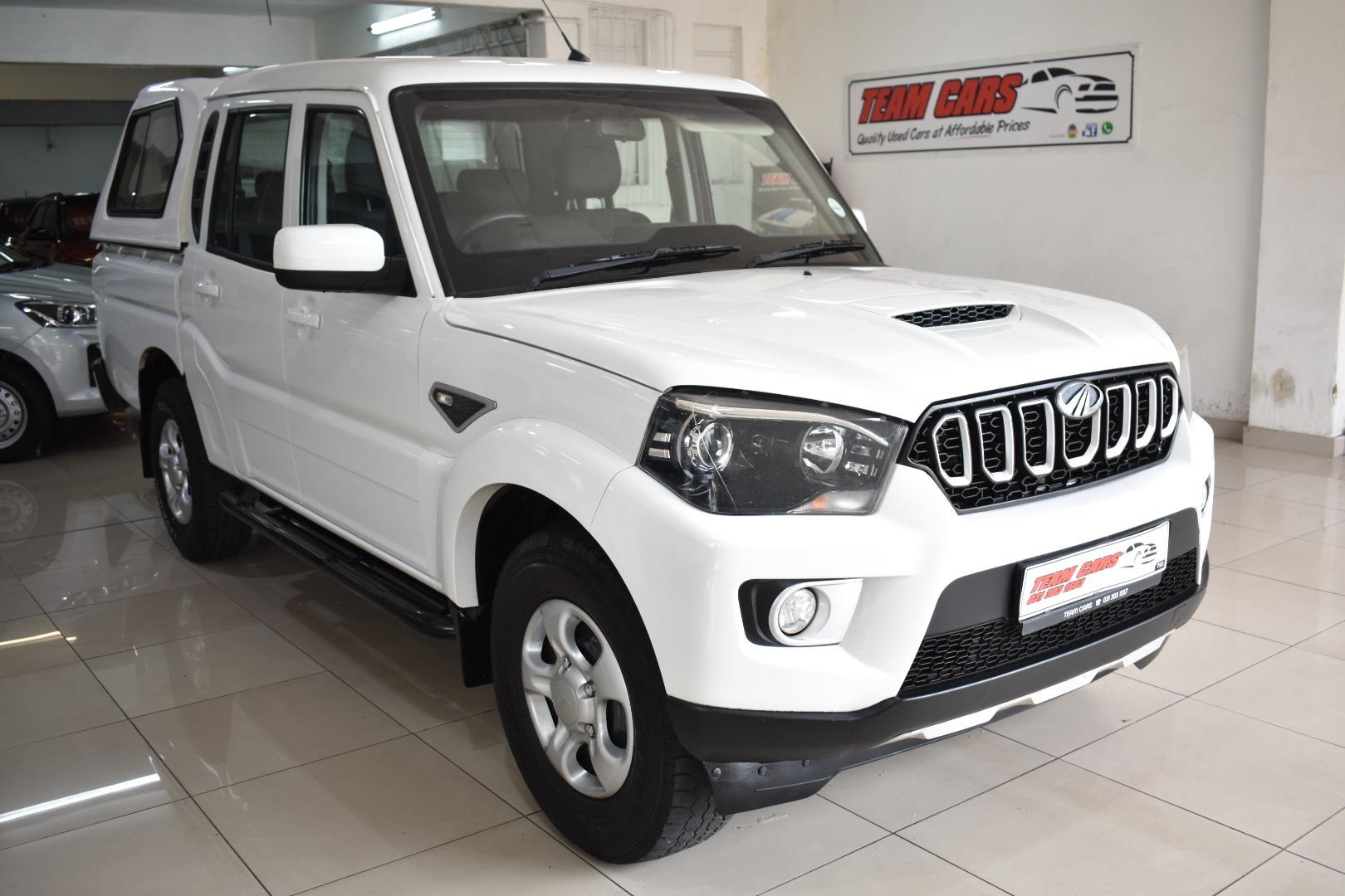Mahindra Pik Up 2.2CRDe Double Cab S6 Team Cars