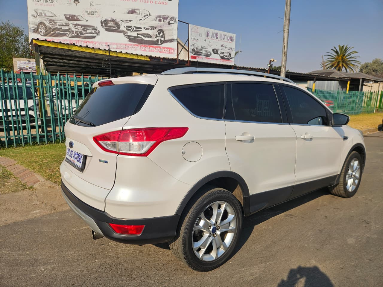 Ford Kuga 1.6T AWD Trend Mr Joe Motors