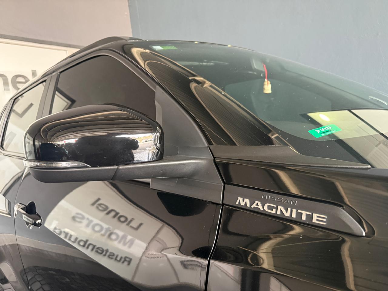 Nissan Magnite 1.0 Turbo Acenta Kuro Auto Lionel Motors