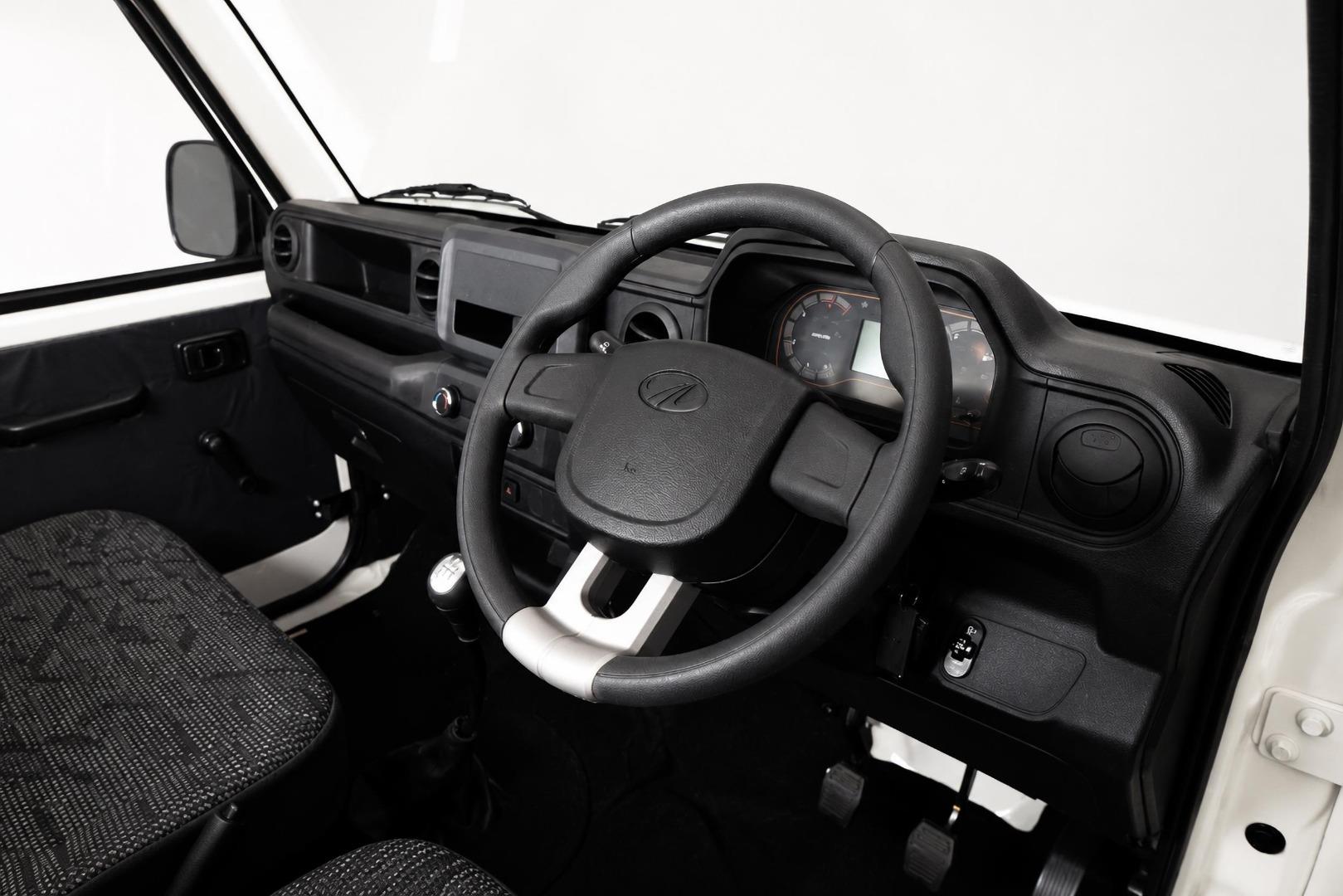 Mahindra Pik-Up
