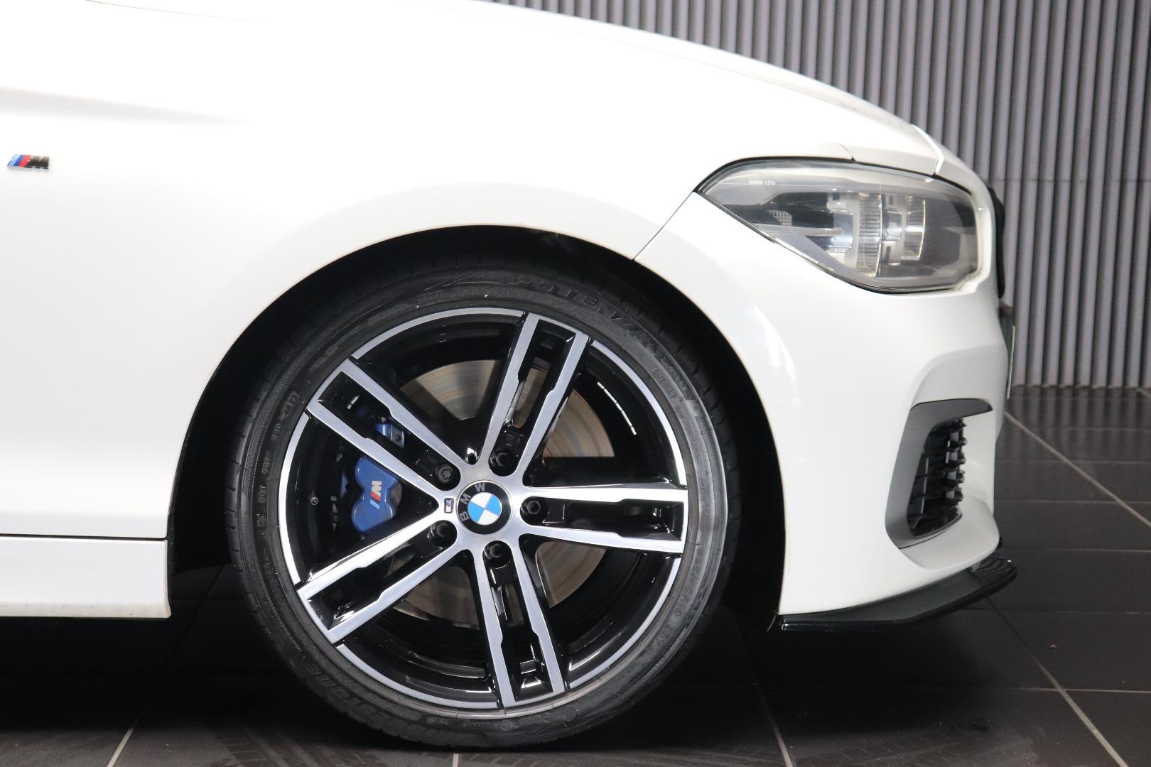 BMW 1 Series M140i 5-Door Sports-Auto Exoticar Pre Owned