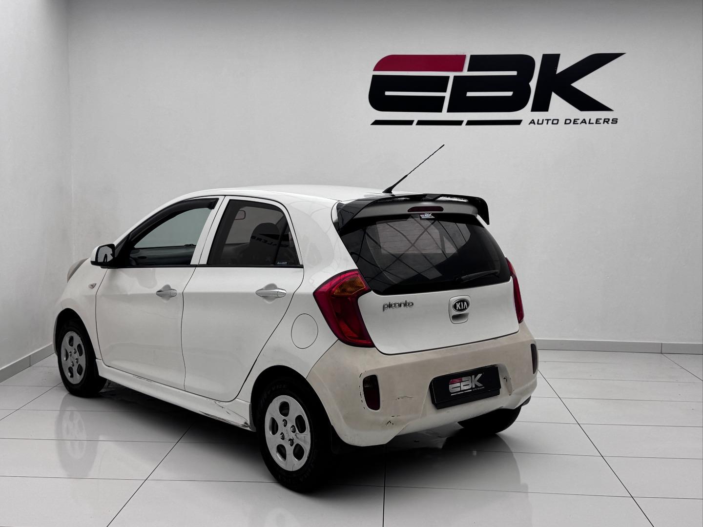 Kia Picanto 1.2 EX EBK Diagonal Street