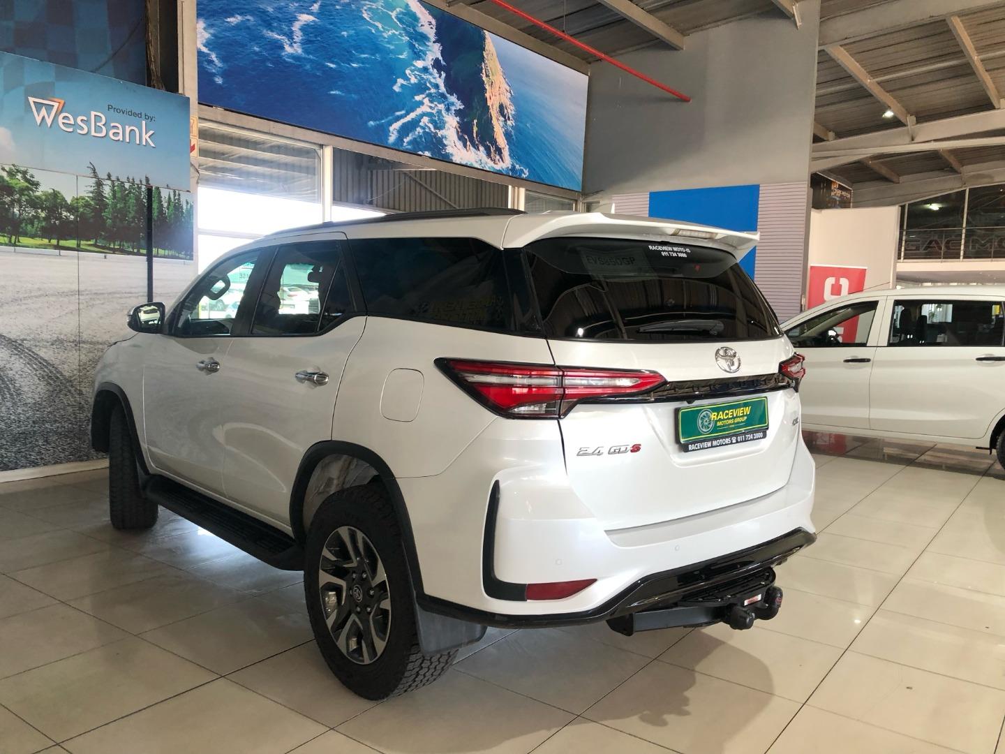 Toyota Fortuner 2.4GD-6 4x4 Raceview Motors