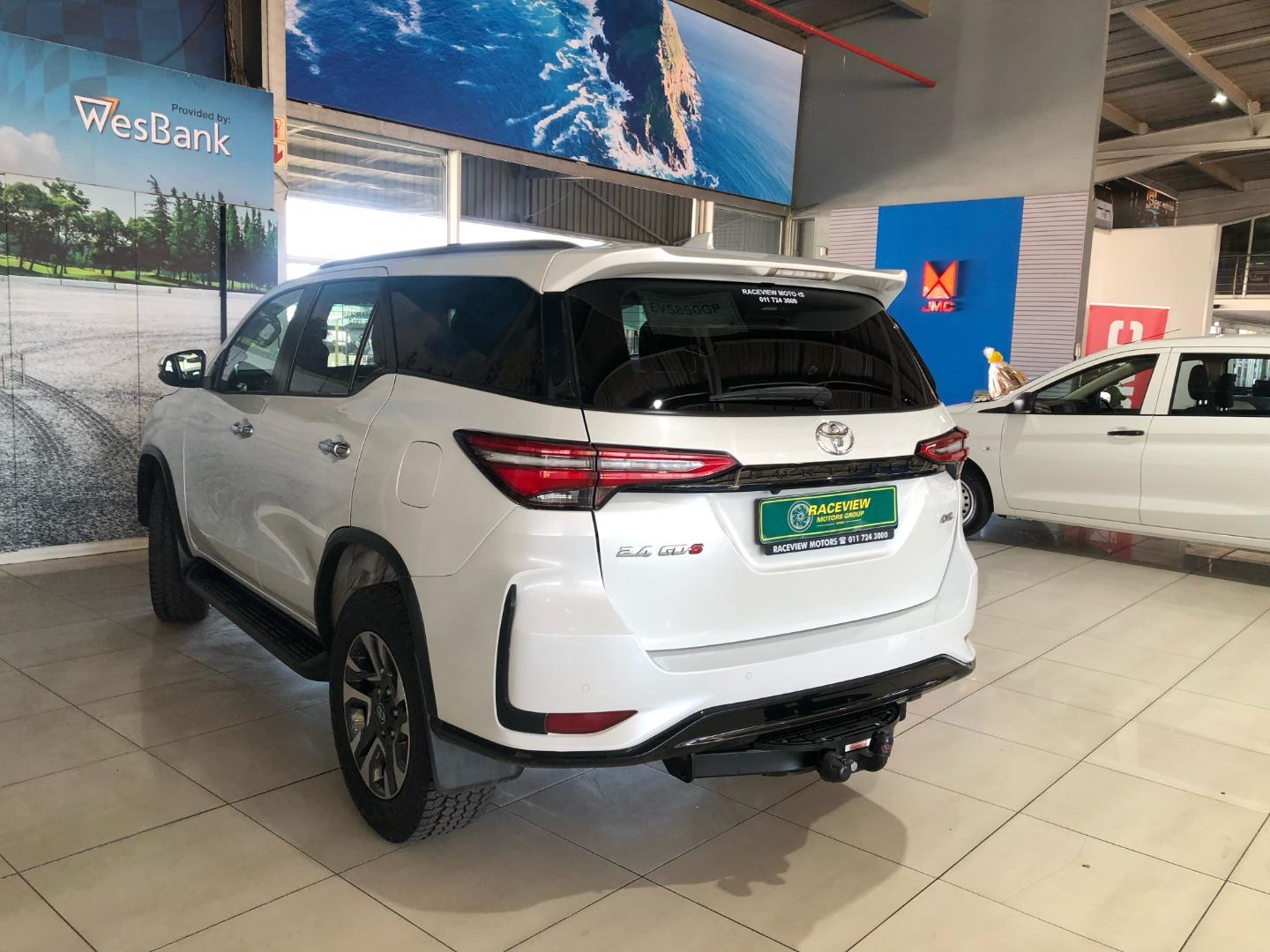Toyota Fortuner 2.4GD-6 4x4 Raceview Motors