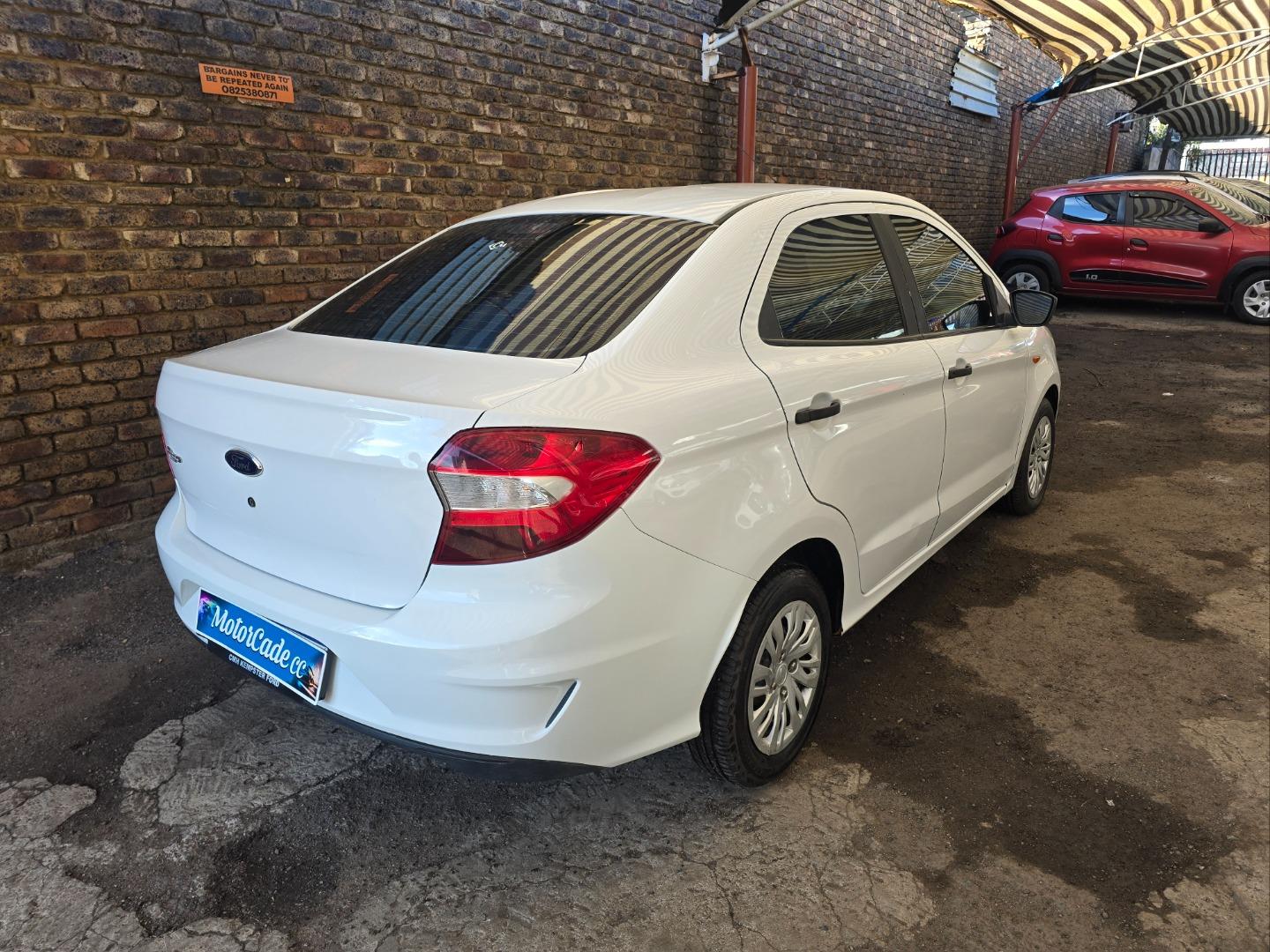 Ford Figo Sedan 1.5 Ambiente Motorcade CC