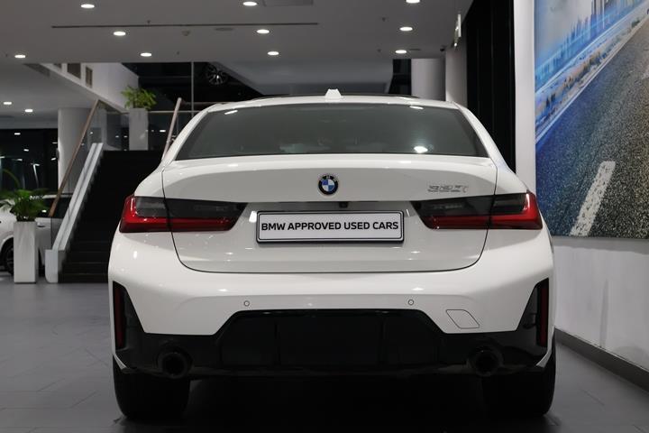 BMW 3 Series 320i M Sport SMG BMW Umhlanga