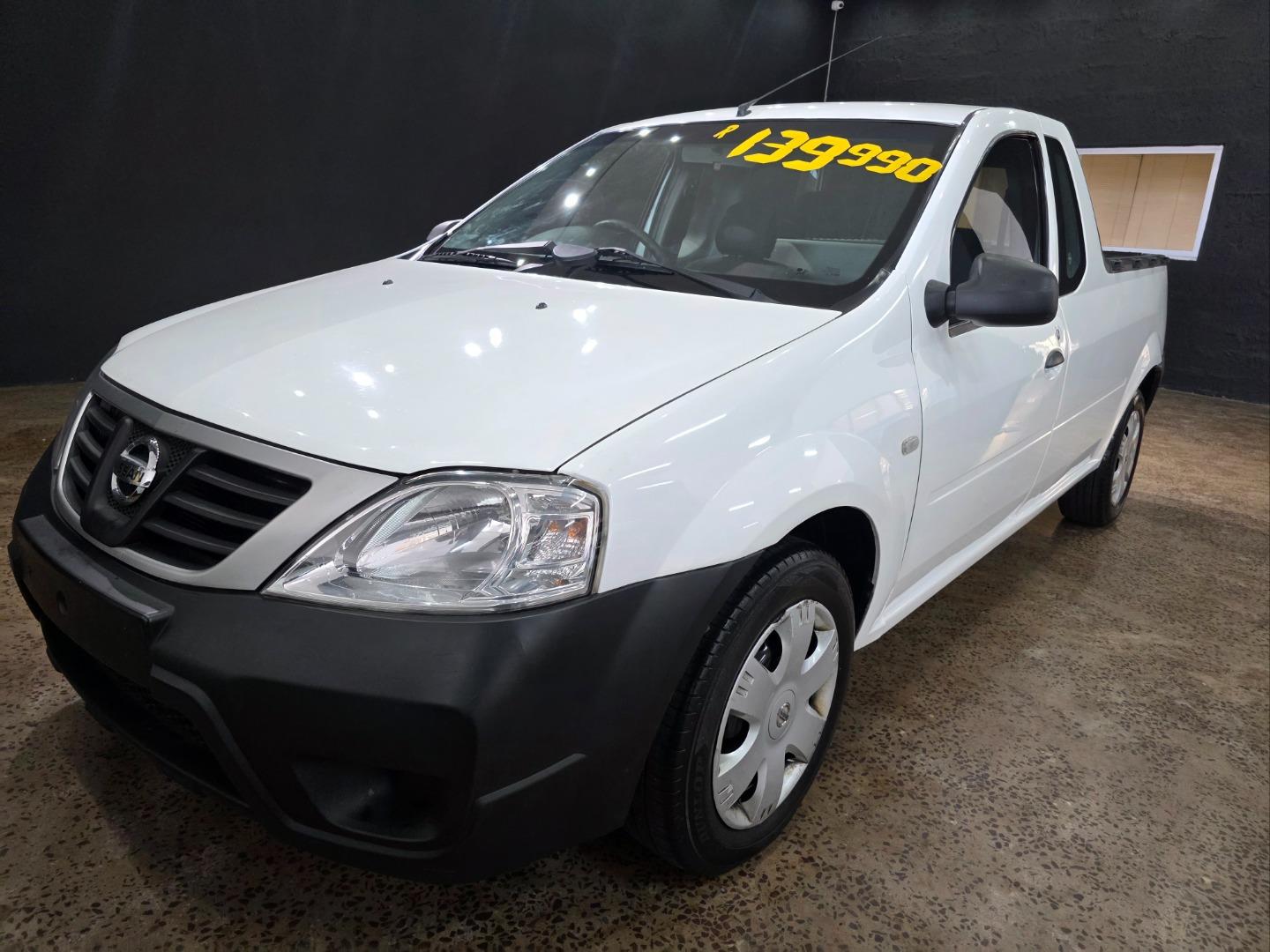2020 Nissan NP200 1.6i (Aircon) Safety Pack