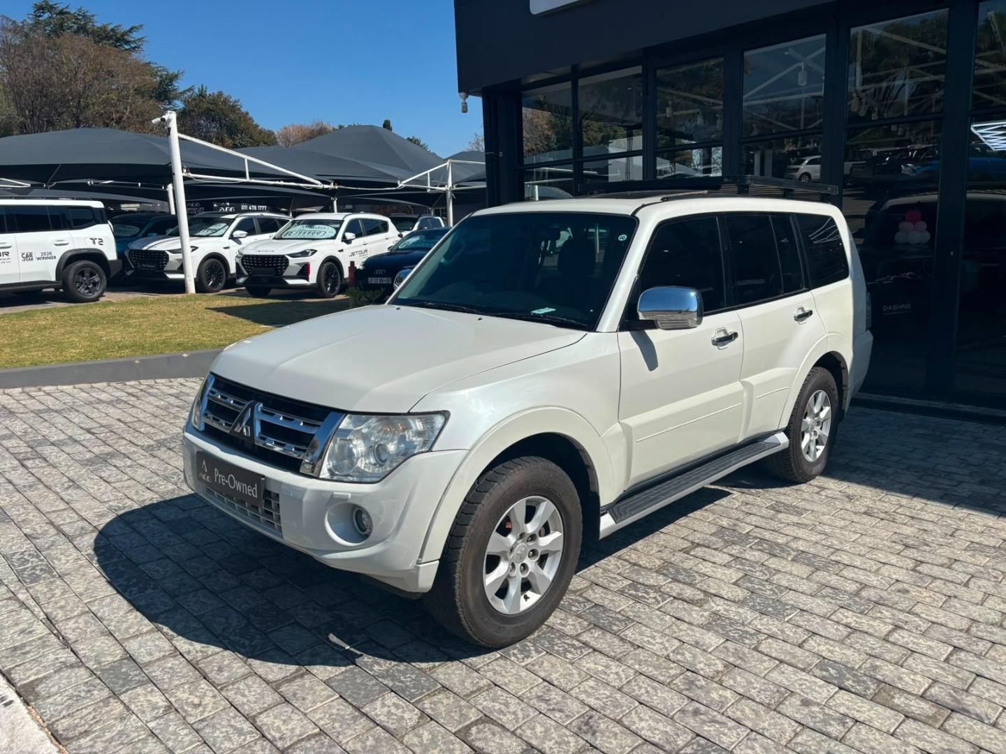 2012 Mitsubishi Pajero