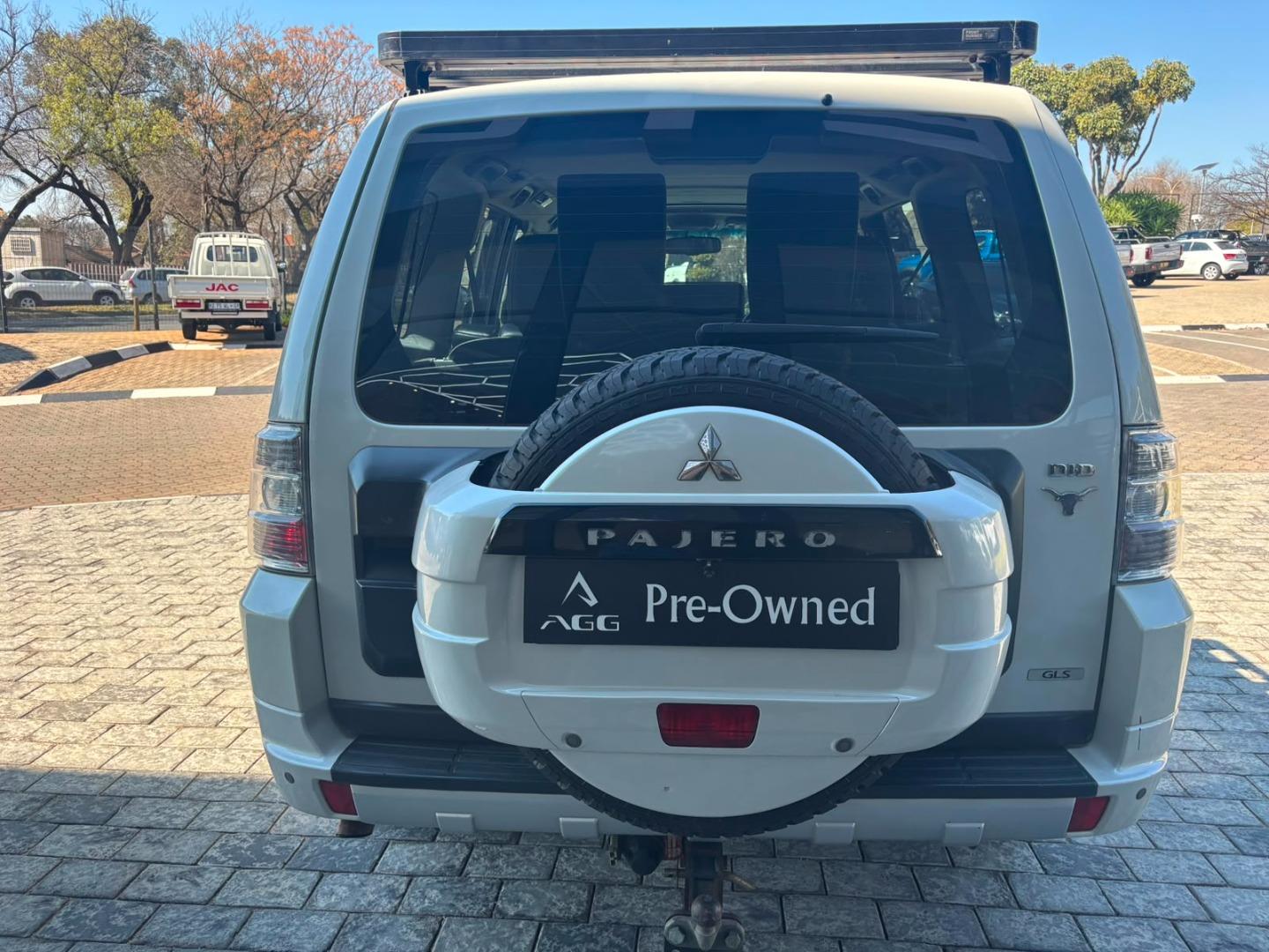 2012 Mitsubishi Pajero