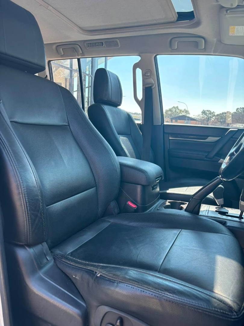 2012 Mitsubishi Pajero