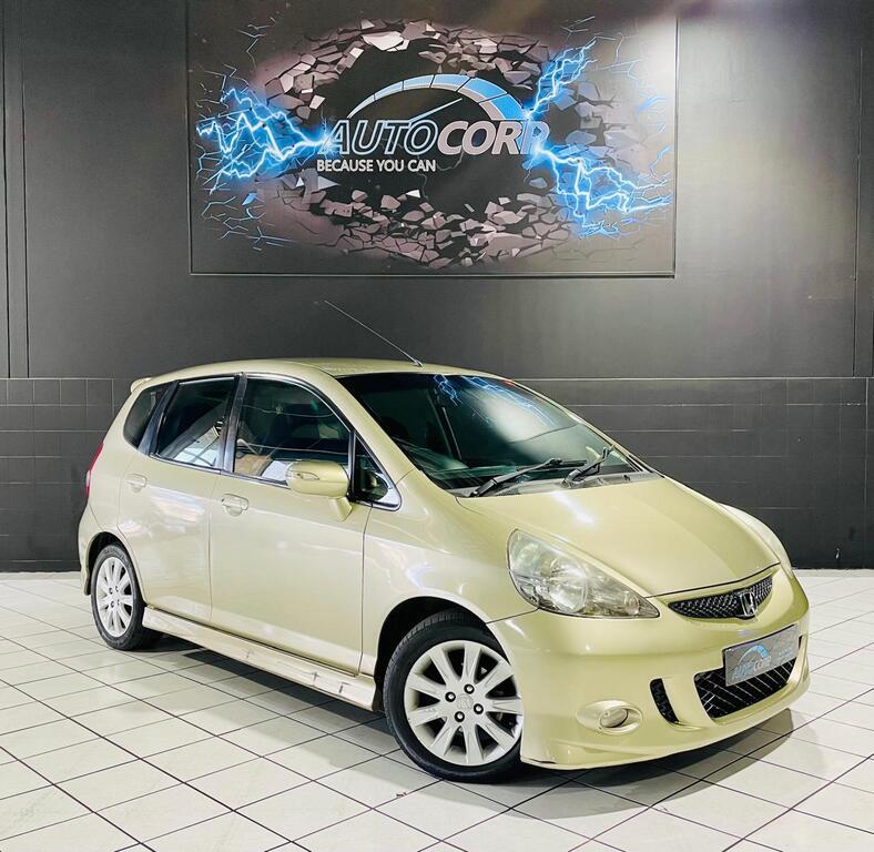Honda Jazz 1.5 Autocorp Dongfeng Fourways