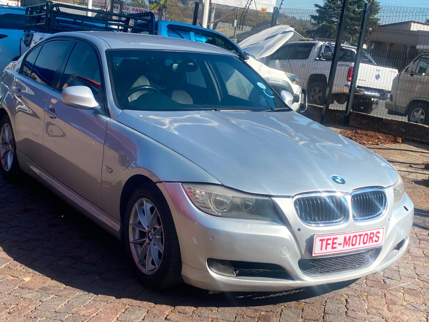 2010 BMW 3 Series 320i Individual Auto