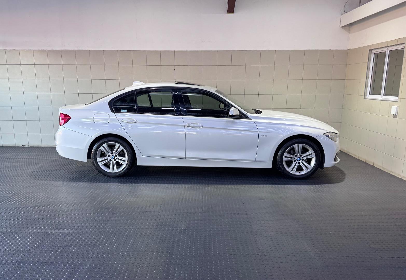 BMW 3 Series 318i Sport Line Auto Mst Auto