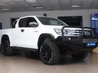 2017 Toyota Hilux 2.8GD-6 Xtra cab 4x4 Raider for sale
