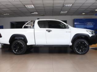 2017 Toyota Hilux 2.8GD-6 Xtra cab 4x4 Raider for sale