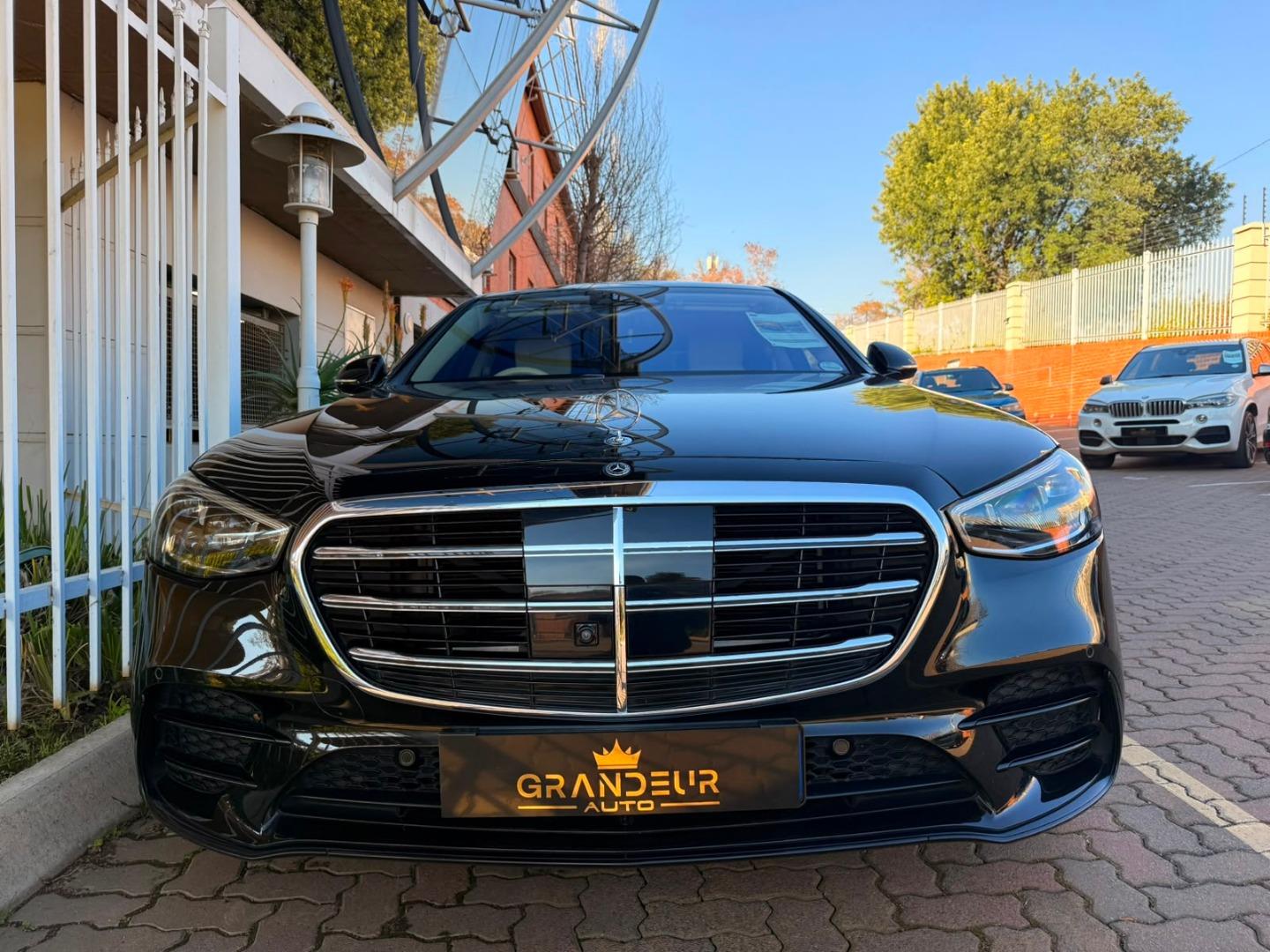 Mercedes-Benz S-Class S500 L 4Matic AMG Line Grandeur Auto