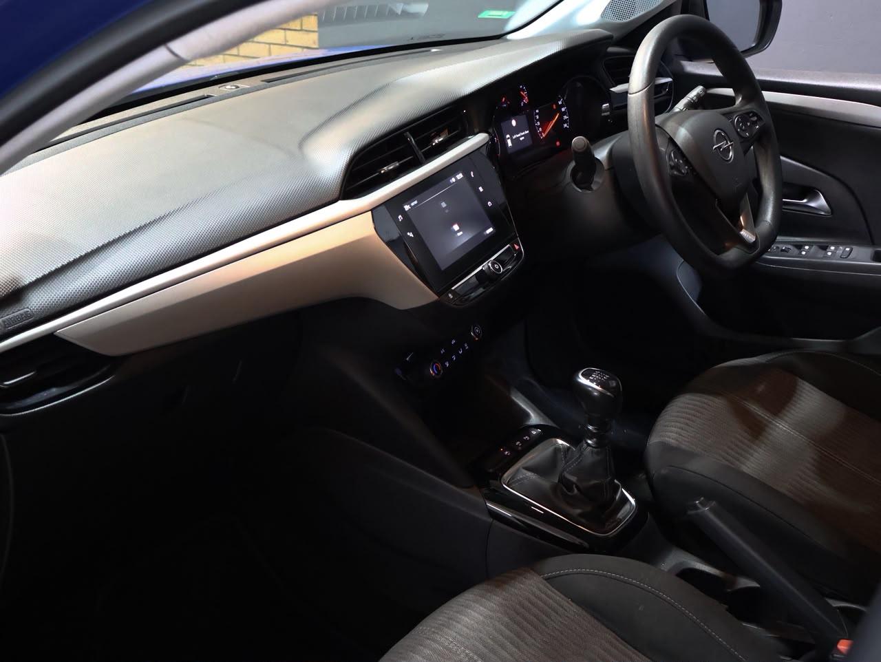 Opel Corsa 1.2T Lite Nissan Springs