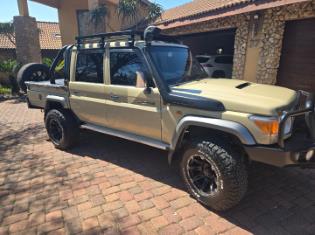 2017 Toyota Land Cruiser 79 4.5D-4D LX V8 Double Cab for sale