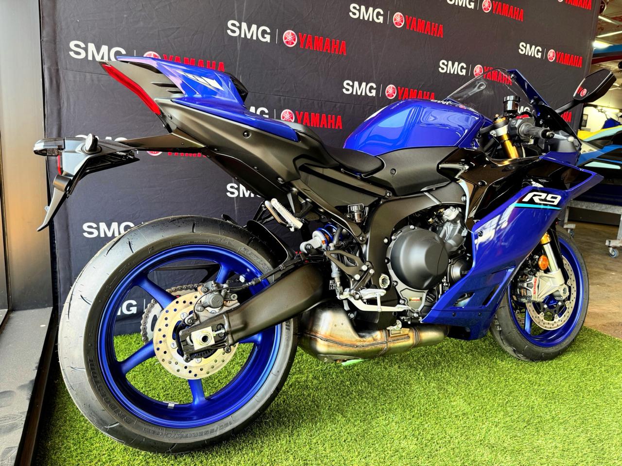 Yamaha R9 SMG Yamaha