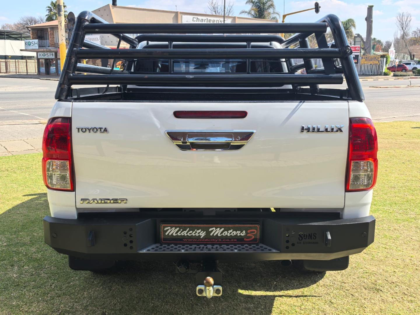 Toyota Hilux 2.4GD-6 Xtra Cab Raider Midcity Motors 3 (Pty)ltd