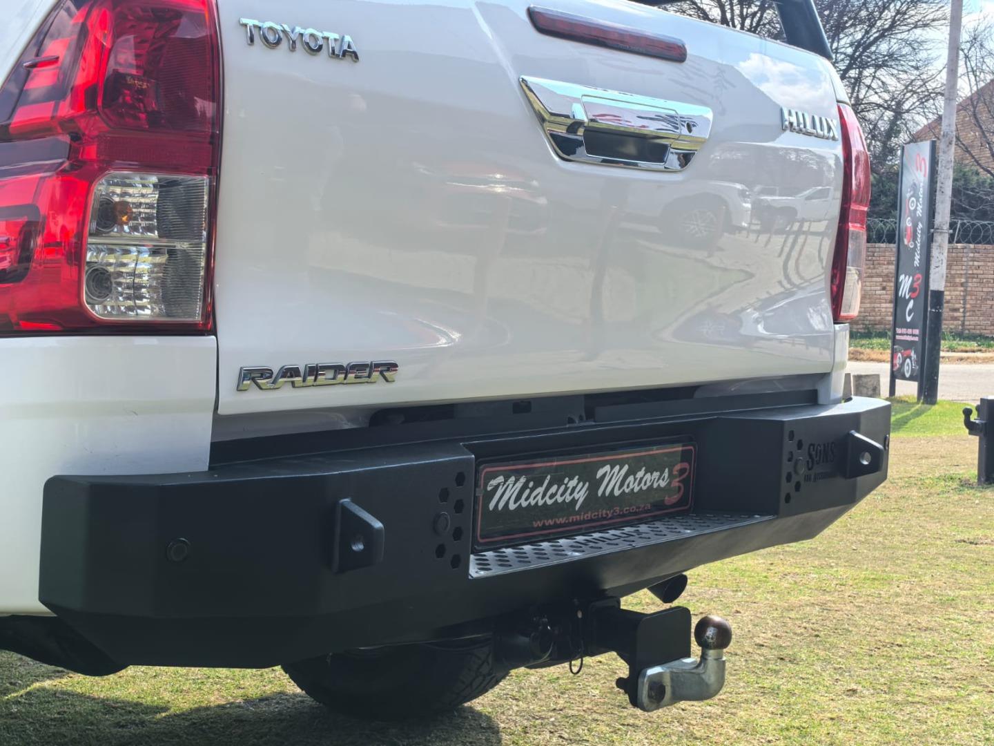 Toyota Hilux 2.4GD-6 Xtra Cab Raider Midcity Motors 3 (Pty)ltd