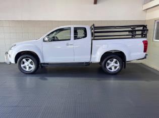 2014 Isuzu KB 300D-Teq Extended Cab LX for sale