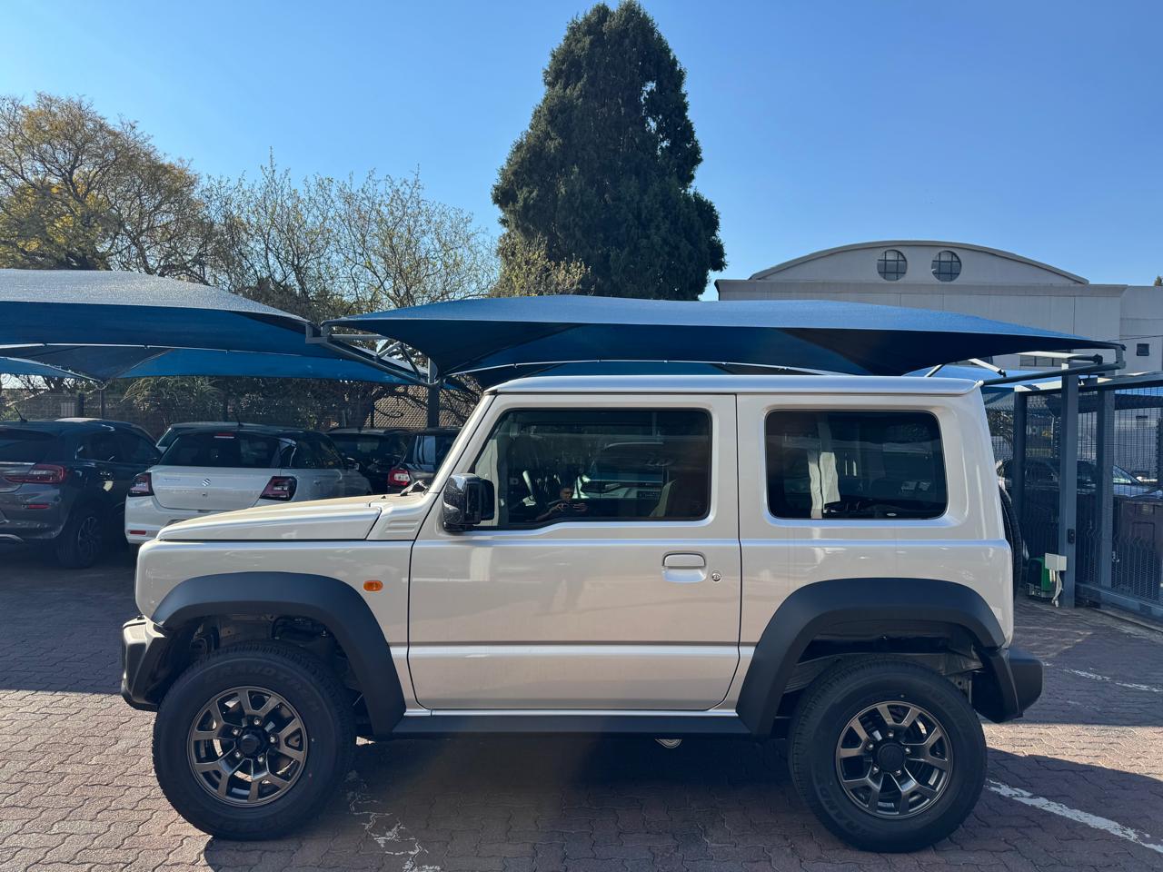 Suzuki Jimny 1.5 GLX AllGrip 3-door DSBSII Auto Suzuki Rivonia New Cars