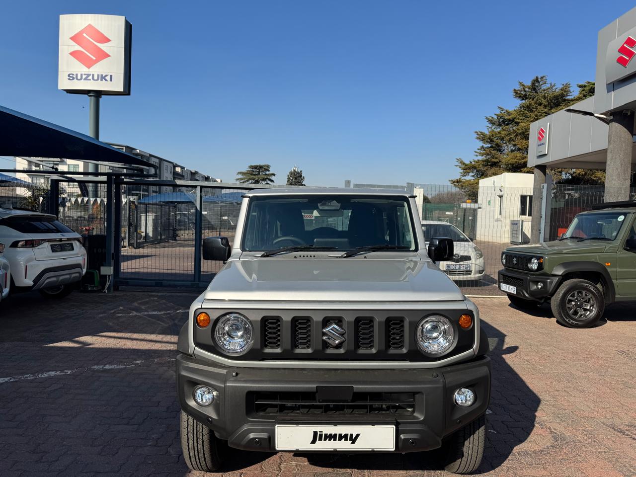 Suzuki Jimny 1.5 GLX AllGrip 3-door DSBSII Auto Suzuki Rivonia New Cars