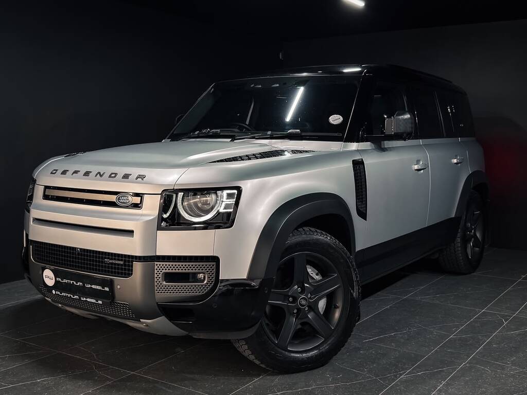 2022 Land Rover Defender 110 D300 X-Dynamic SE