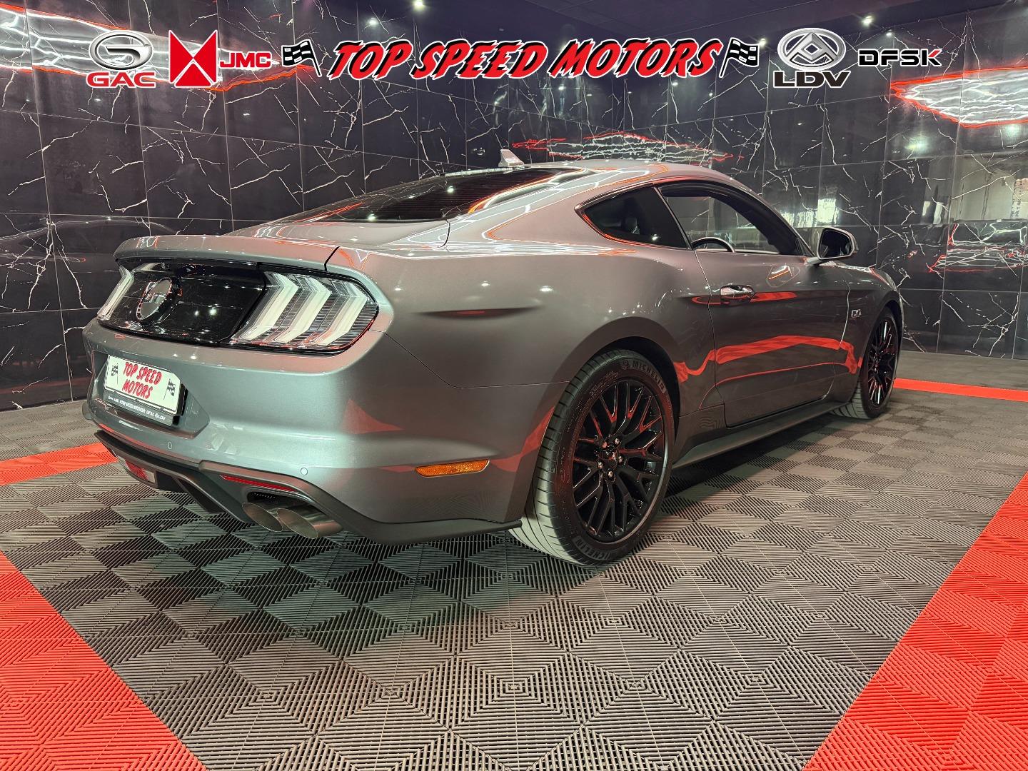 Ford Mustang 5.0 GT Fastback Top Speed Motors