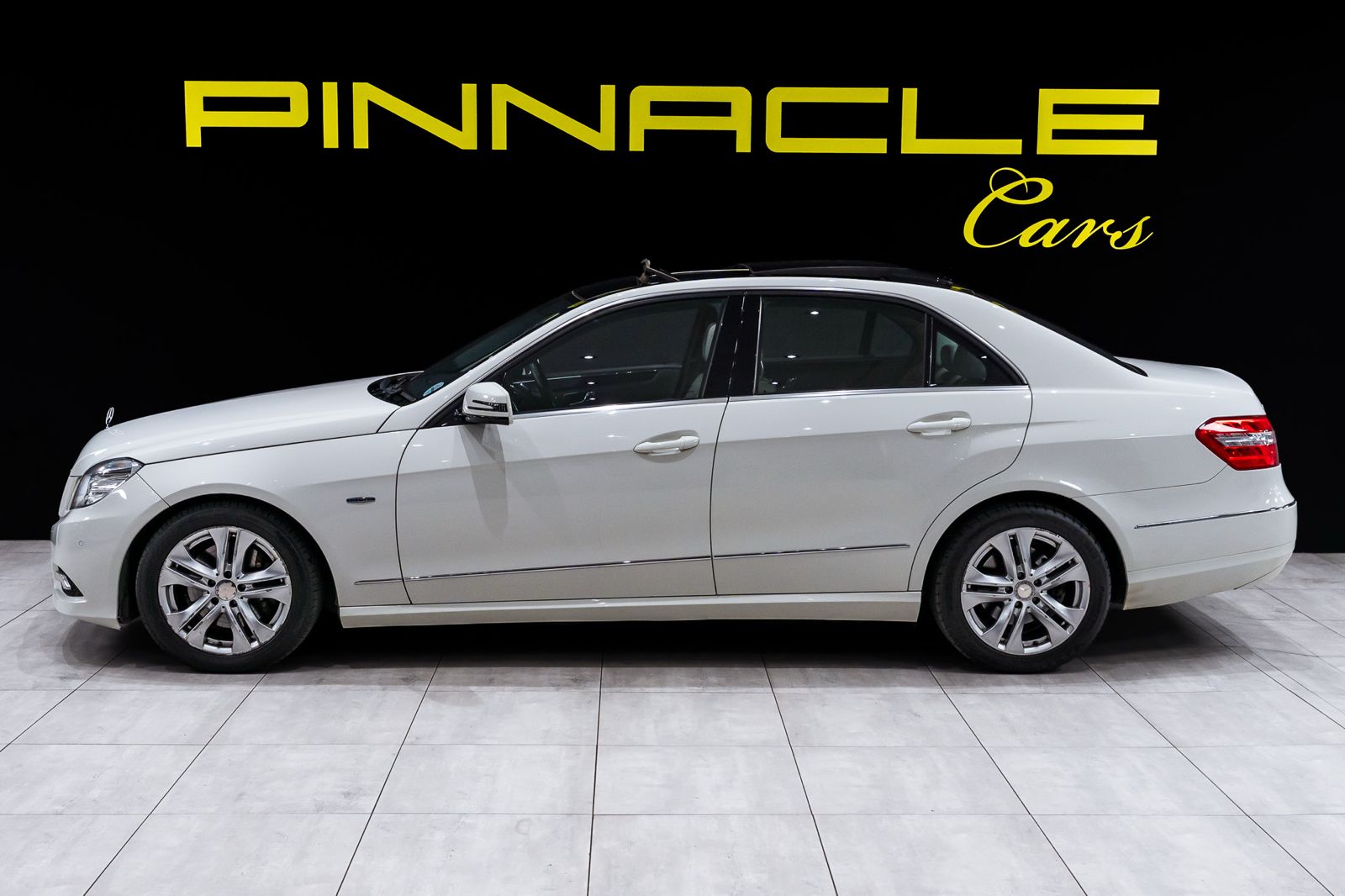 Mercedes-Benz E-Class E250CDI Avantgarde Pinnacle Cars CC