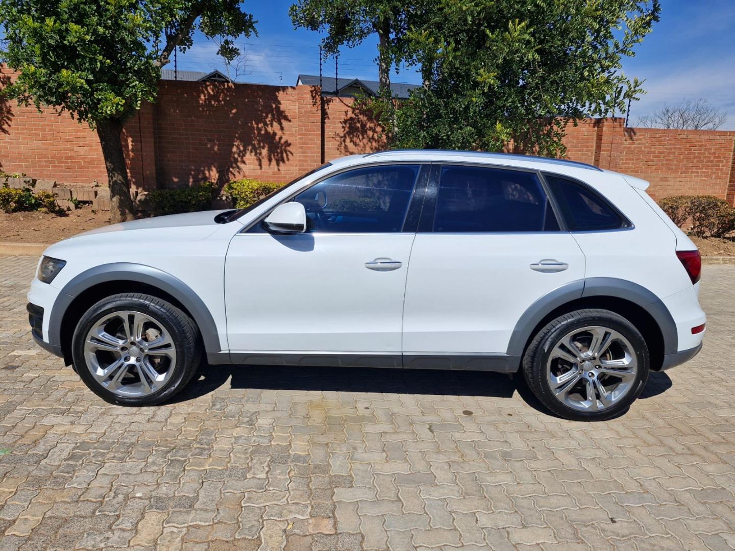 Audi Q5 2.0TDI S Quattro Auto Cornwall Hill Motors