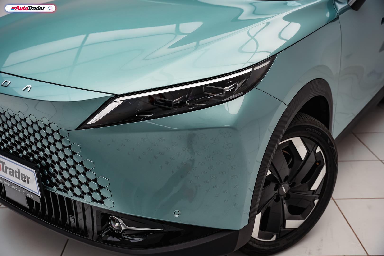 Omoda C7