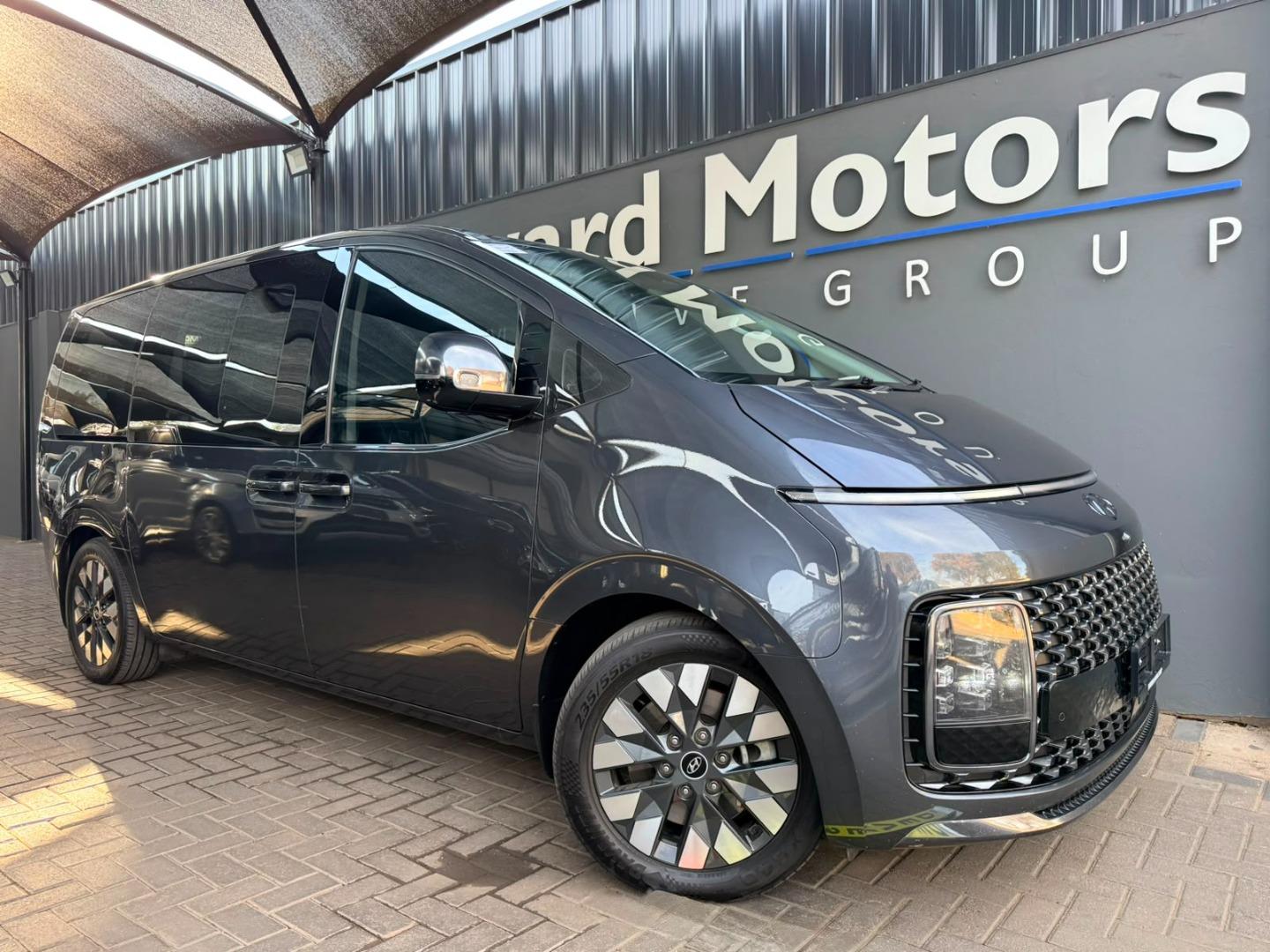 Hyundai Staria 2.2D Luxury 9-seater Sunward Motors