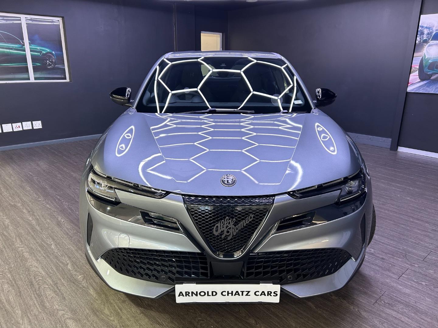 Alfa Romeo Junior Elettrica Arnold Chatz Cars New