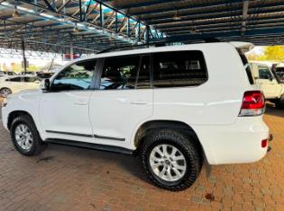 2016 Toyota Land Cruiser 200 4.5D-4D V8 VX for sale