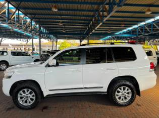 2016 Toyota Land Cruiser 200 4.5D-4D V8 VX for sale
