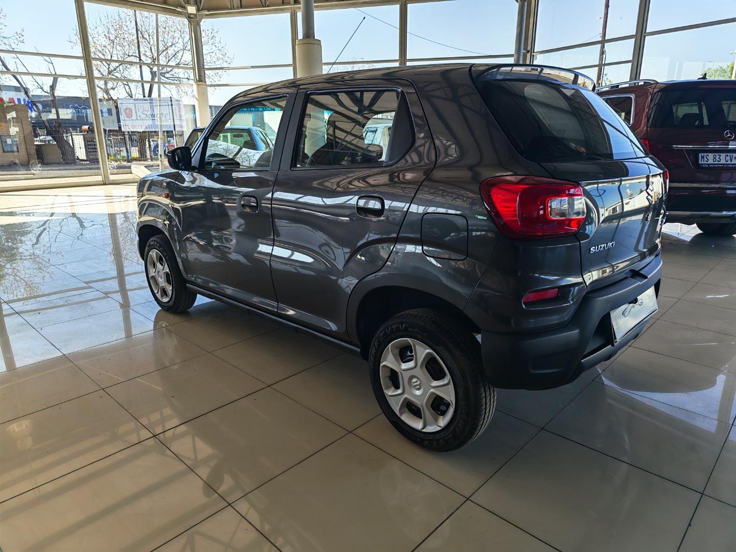Suzuki S-Presso 1.0 GL Manual AAG Motors