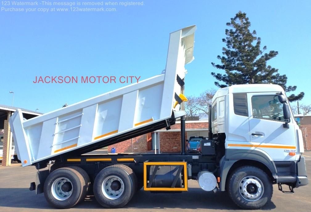 UD QUESTER CWE330 Jackson Motor City