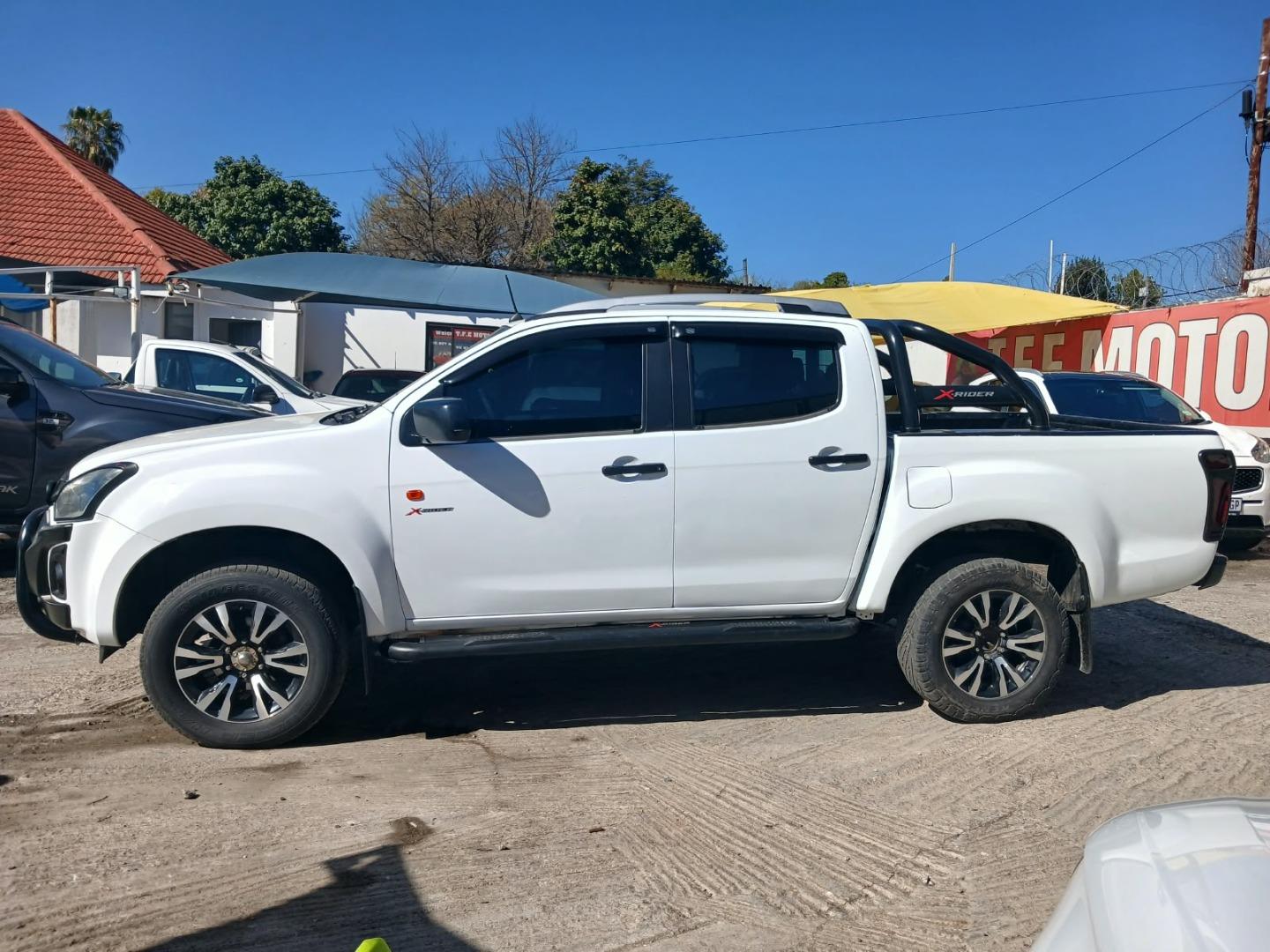 Isuzu KB 250D-Teq Double Cab X-Rider Ade Motors